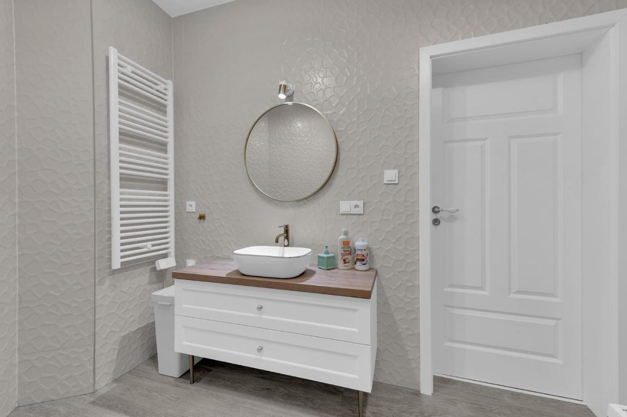 وودج Polonia Apartment Centrum Z Miejscem Parkingowym المظهر الخارجي الصورة